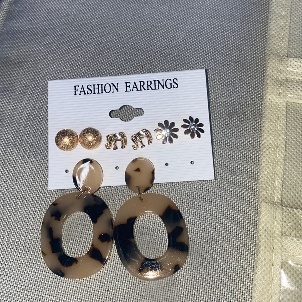 earring pack